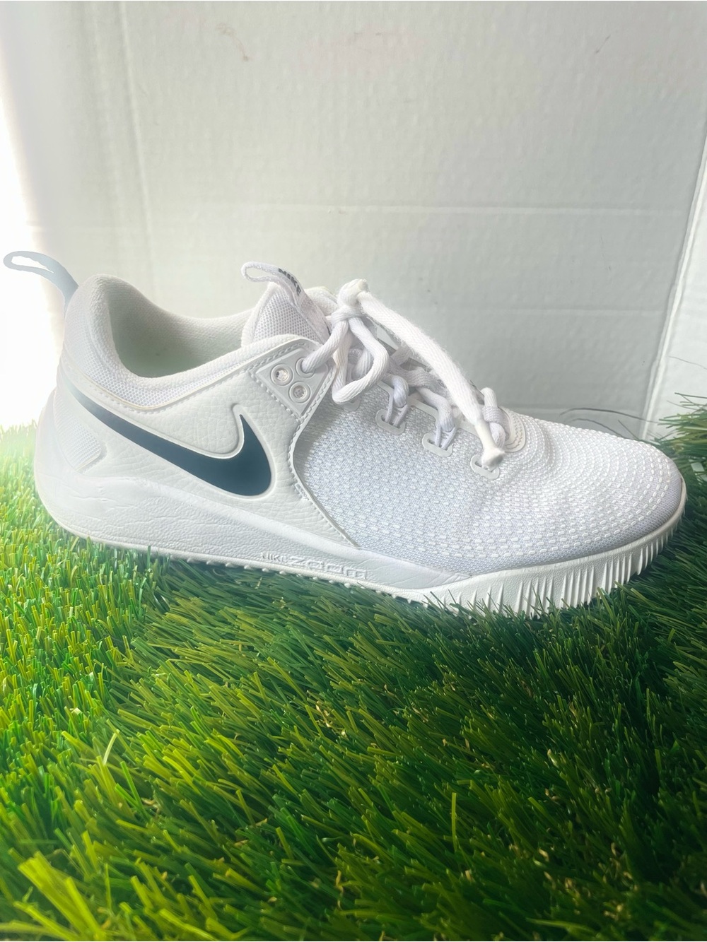 Nike Air Zoom HyperAce 2 Women’s Volleyball Shoes White Black AA0286-100